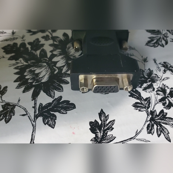 Lenovo USB 2.0 Port Replicator With Digital Video 0A33947 - Picture 9 of 11